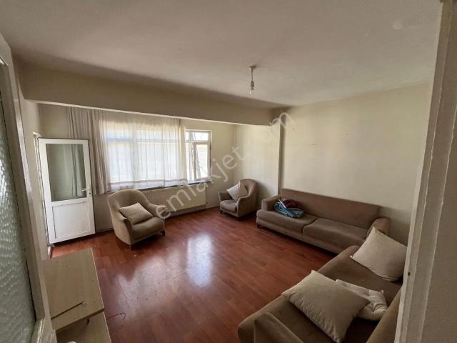 Çeliktepe'de Metroya 10dk,2+1,eşyalı Daire Açıklamayı Okuyun Lütfen
