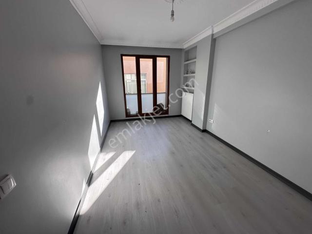 Çeliktepede Çift Girişli Satılık Duplex Daire 2+2