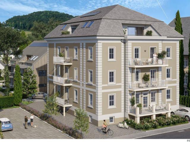 ELISABETH VORSTADT Exklusive 2 Zimmer Dachgeschosswohnung mit Aufzug und Balkon in generalsanierter Ceconi Villa