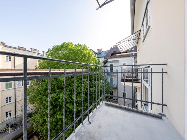 ELISABETH VORSTADT I Generalsaniert/Erstbezug | 3 Zimmer Altbauwohnung mit Balkon