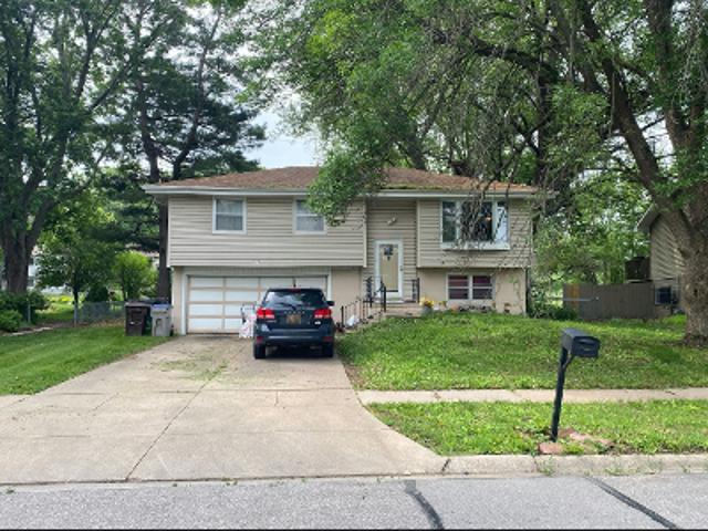 Elkcrest Dr