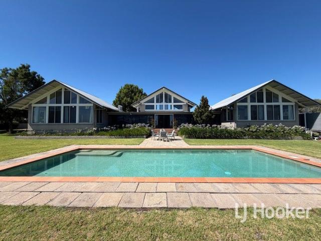 'Elkedra' Spectacular Home on 8.5acres