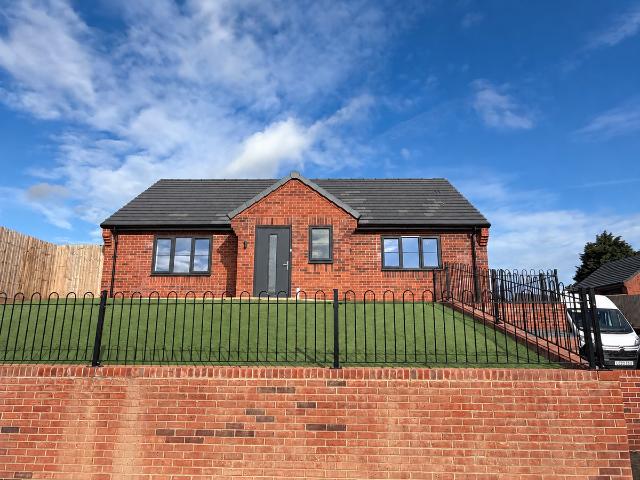 Elkesley Road, Mansfield NG20, 3 bed bungalow to rent, £1,300 pcm | PrimeLocation