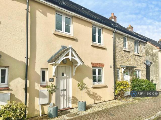 Ellworthy Court, Frome, BA11 3 bed terraced house to rent £1,550 pcm £358 pw