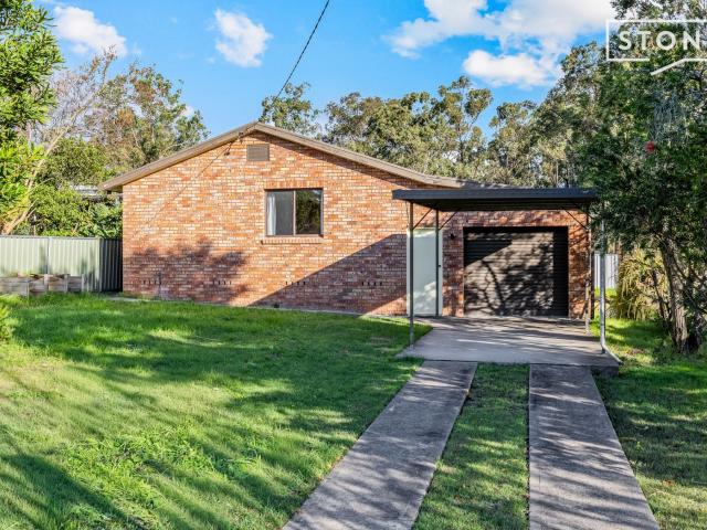 Ellalong, 53 Alexander Street