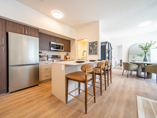 Elle 2 Bedroom Apartment for Rent at 2040 37 St Sw, Calgary, AB T3E 3A6 Killarney