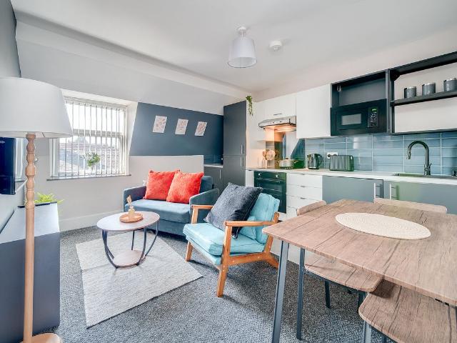 Ellel Grove, Liverpool L6, 2 bed flat to rent, £1,800 pcm | PrimeLocation