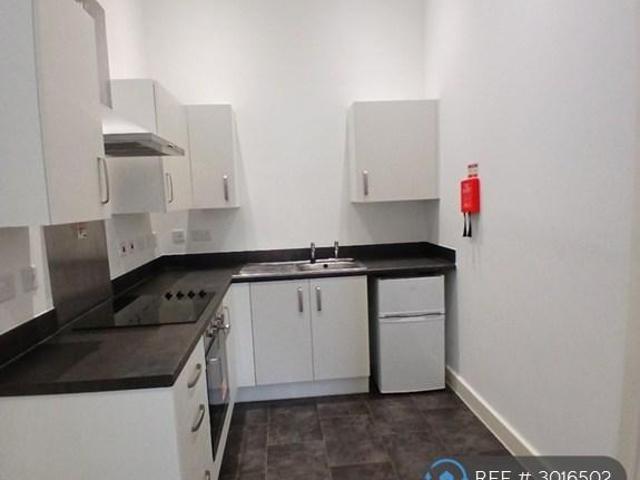 Ellen Ross Close, Telford, TF1 1 bed flat to rent £530 pcm £122 pw