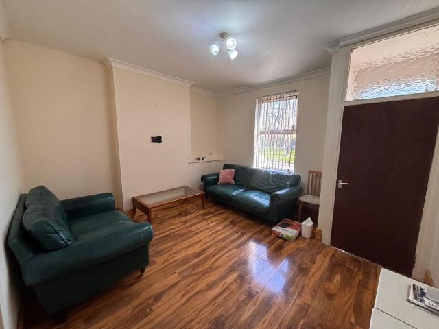 Ellen Street, Preston PR1, 2 bed end terrace house to rent, £780 pcm | PrimeLocation