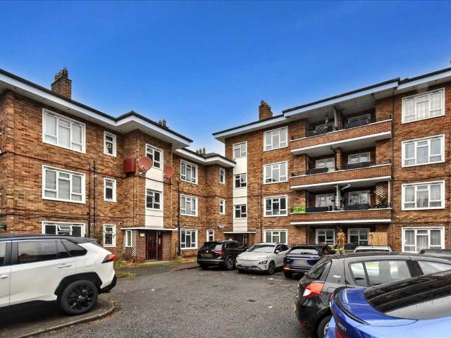 Ellesmere Court, Chiswick, Chiswick W4, 1 bed flat to rent, £1,798 pcm | PrimeLocation