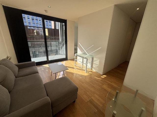 Ellesmere Street, Castlefield 1 bed apartment to rent £1,100 pcm £254 pw
