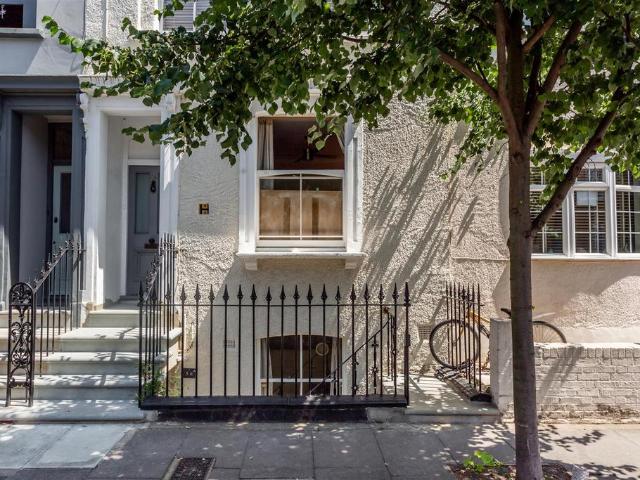 Ellesmere Road, Mile End, E3 1 bed flat to rent £2,150 pcm £496 pw