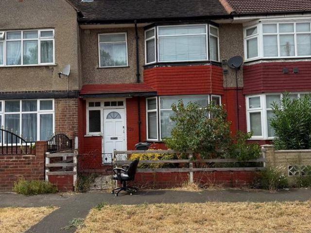 Ellerdine Road, Hounslow TW3, 3 bed terraced house to rent, £2,250 pcm | PrimeLocation