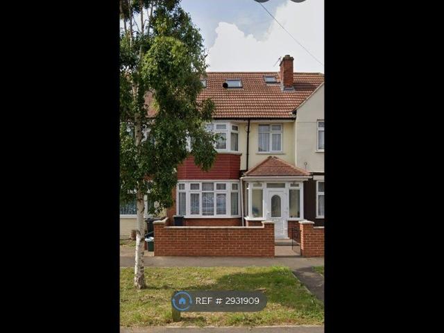 Ellerdine Road, Hounslow TW3, 4 bed terraced house to rent, £2,500 pcm | PrimeLocation