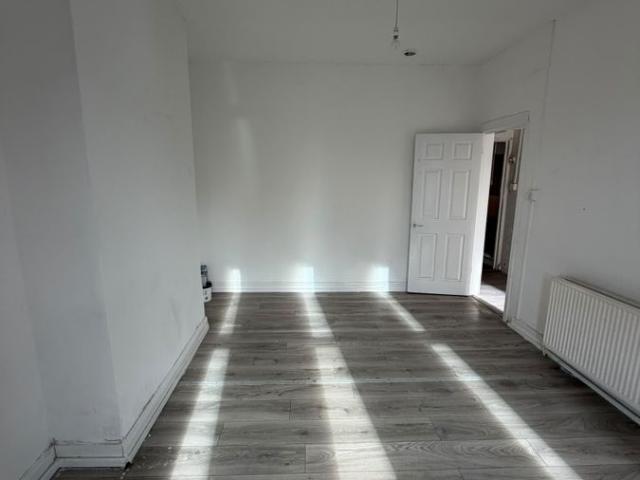 Ellers Road, Leeds LS8, 4 bed terraced house to rent, £1,300 pcm | PrimeLocation