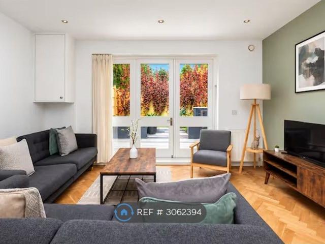 Ellerslie Road, London W12, 2 bed flat to rent, £2,300 pcm | PrimeLocation