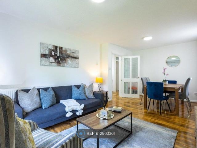 Elliott Close, Wembley HA9, 3 bed flat to rent, £2,500 pcm | PrimeLocation