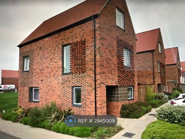 Elliotts Way, Chatham ME4, 3 bed detached house to rent, £1,975 pcm | PrimeLocation