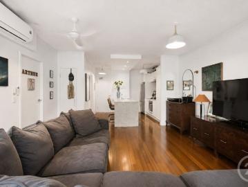 Ellington Apartments | One bedroom Unit with Study