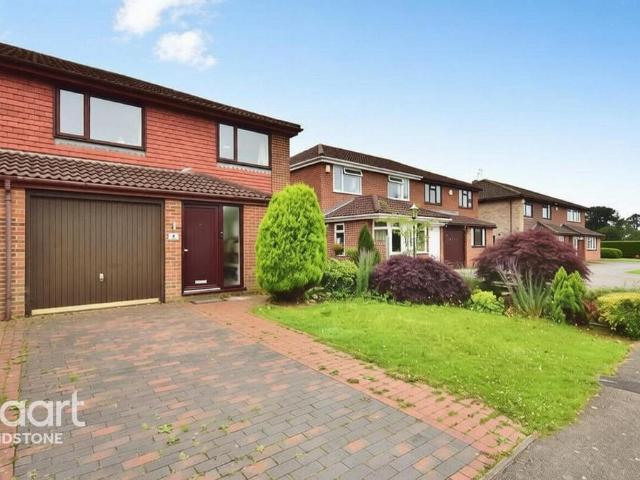 Ellingham Leas, Maidstone 4 bed semi detached house to rent £2,300 pcm £531 pw