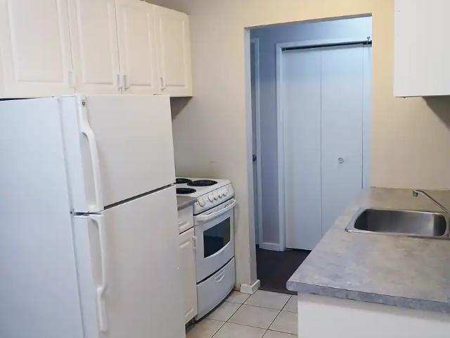 Elliston Place Apartments