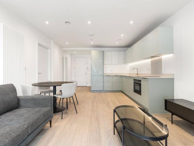 Ellipse House, Royal Eden Docks, London E16, 1 bed flat to rent, £2,200 pcm | PrimeLocation