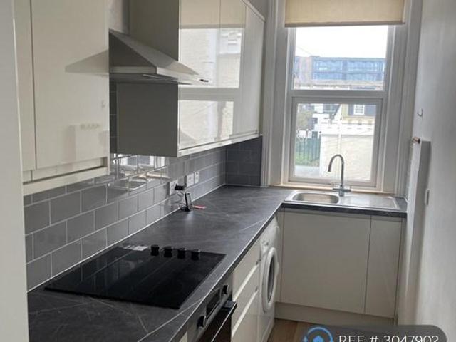 Elphinstone Road, Southsea, PO5 1 bed flat to rent £995 pcm £230 pw
