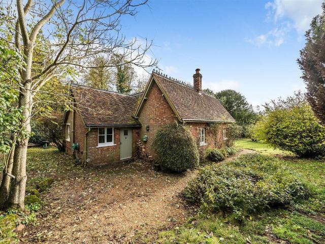 Elstead Road, Seale GU10, 2 bed detached bungalow to rent, £2,250 pcm | PrimeLocation