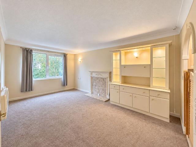Elstree Road, Bushey Heath WD23, 1 bed property to rent, £1,300 pcm | PrimeLocation