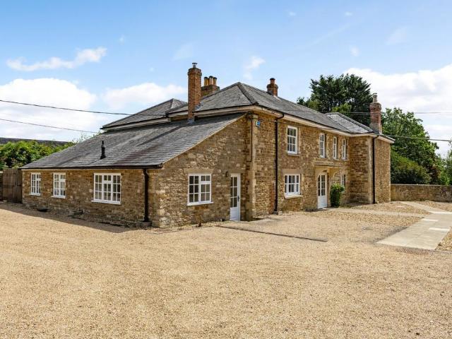 Elsfield, Oxford, OX3 5 bed detached house to rent £5,950 pcm £1,373 pw