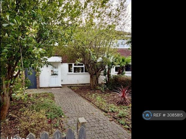 Elsfred Road, Fareham, PO14 3 bed semi detached house to rent £1,450 pcm £335 pw