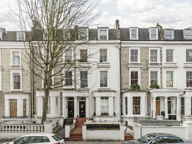 Elsham Road, West Kensington W14, 2 bed flat to rent, £2,750 pcm | PrimeLocation
