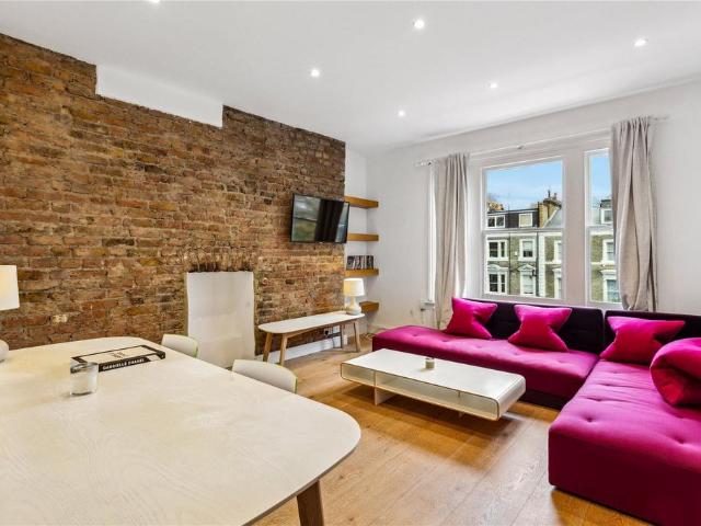 Elsham Road, London, W14 2 bed flat to rent £4,766 pcm £1,100 pw