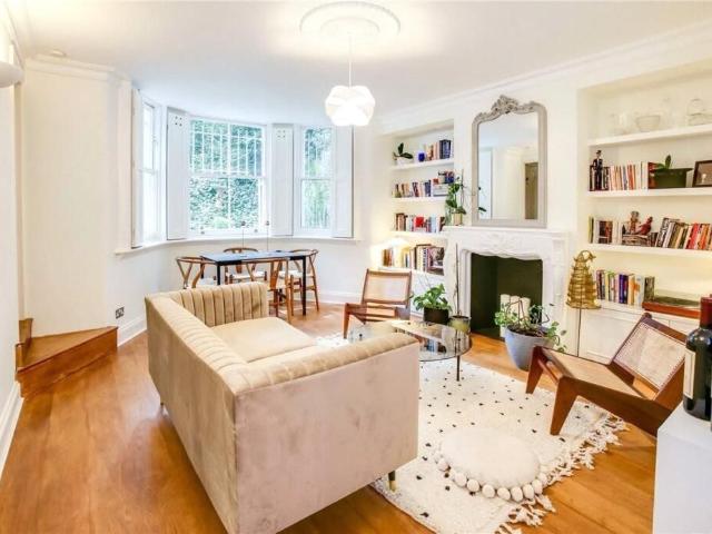 Elsham Road, London W14, 1 bed flat to rent, £2,300 pcm | PrimeLocation