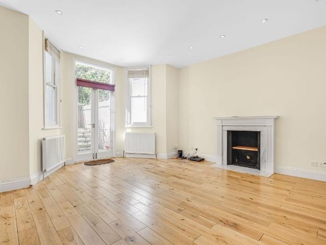 Elsham Road, London W14, 2 bed flat to rent, £2,650 pcm | PrimeLocation