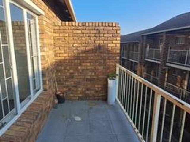 elspark 2 bed 2nd floor apartment in.