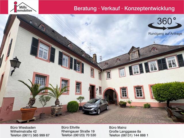 Einzigartiges Anwesen mit großem Wohnhaus, kl. EFH, Nebengebäude und Halle + großes Baugrundstück
