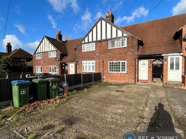 Eltham Palace Road, London, SE9 3 bed semi detached house to rent £1,950 pcm £450 pw