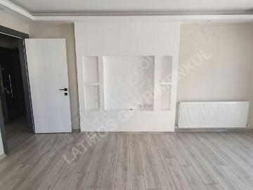 Çeltikçi Mahallesinde Satılık Kapalı Mutfaklı Fırsat 2+1 Daire