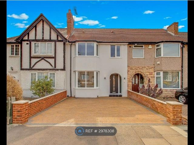 Elton Avenue, London UB6, 3 bed terraced house to rent, £2,500 pcm | PrimeLocation