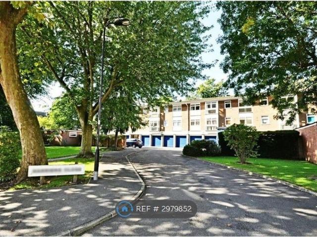 Elton Lodge, London W5, 2 bed flat to rent, £2,200 pcm | PrimeLocation