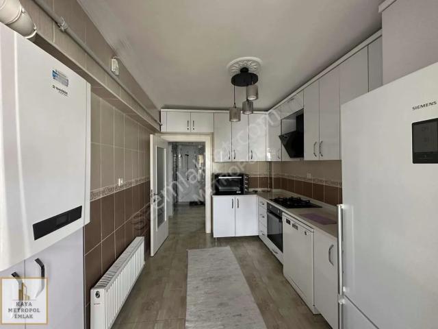 Elvan Mah. Ön Cephe 2 Salon 3 Mutfak 3 Banyo Kapalı Lüks Teras