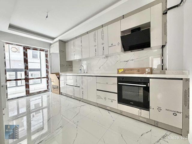 ELVAN MAHALLESİNDE 110 m ULTRA LÜKS 3+1 ÇİFT BALKON 1. KAT