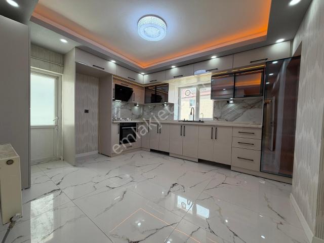Elvan'da Krediye Uygun 3+1 Ultra Lüks 140 M2 Ön Cephe Ara Kat