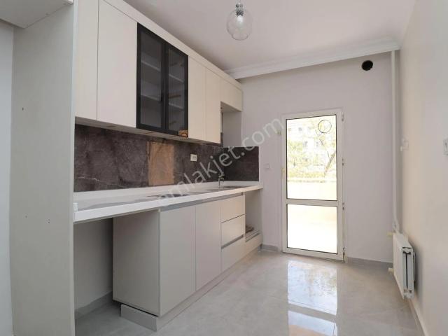 Elvankent Banka Bloklarında B 10 Blokta Yapılı 2+1 Kiralık Daire