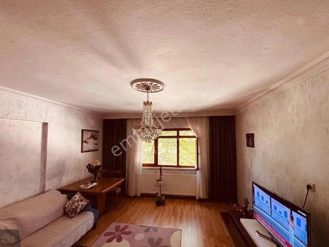Elvankent Topçu Mah.de Cadde Üzeri Satılık 3+1 Daire