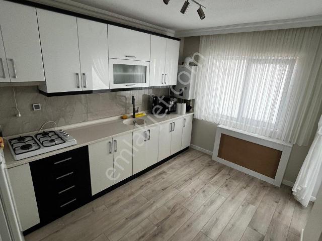 Elvankent Topçu Mahallesinde Full Yapılı Masrafsız Ara Katta Satılık 3+1 Daire