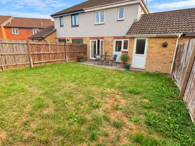 Elveden Close, Luton LU2, 3 bed semi detached house to rent, £1,550 pcm | PrimeLocation