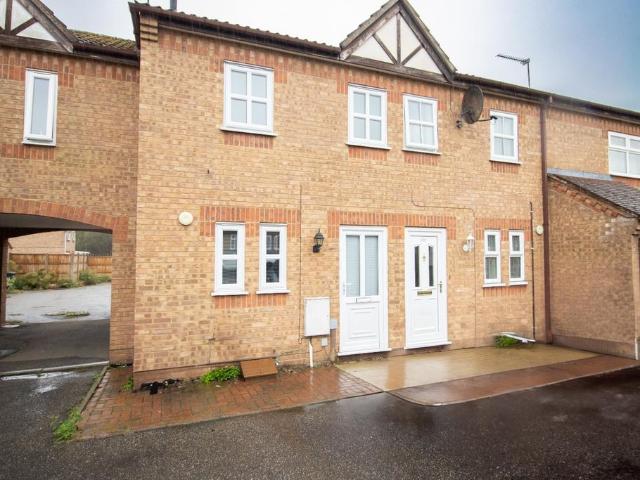 Elvington, Kings Lynn 2 bed terraced house to rent £900 pcm £208 pw