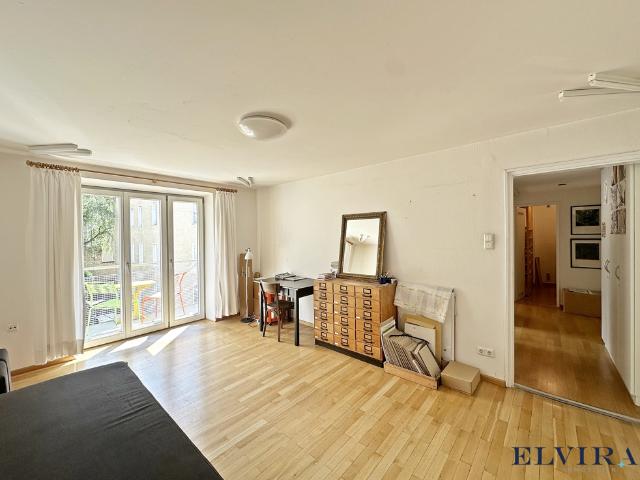 ELVIRA Maxvorstadt, schöne und gut geschnittene 2 Zimmer Wohnung mit Balkon in bevorzugter Lage